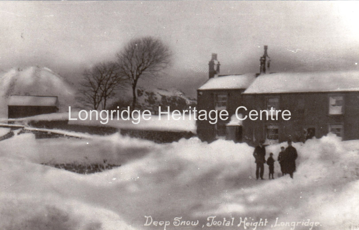 116B - Higher Road - Quarry cottages in deep snow - 1911